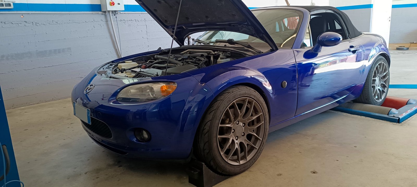 Mazda MX5 NC1 1.8 swap 2500, camme FAB9 STG.2, collettore IL Motorsport, rimappatura centralina OEM su banco frenato. RACE BUILD Villarbasse Torino